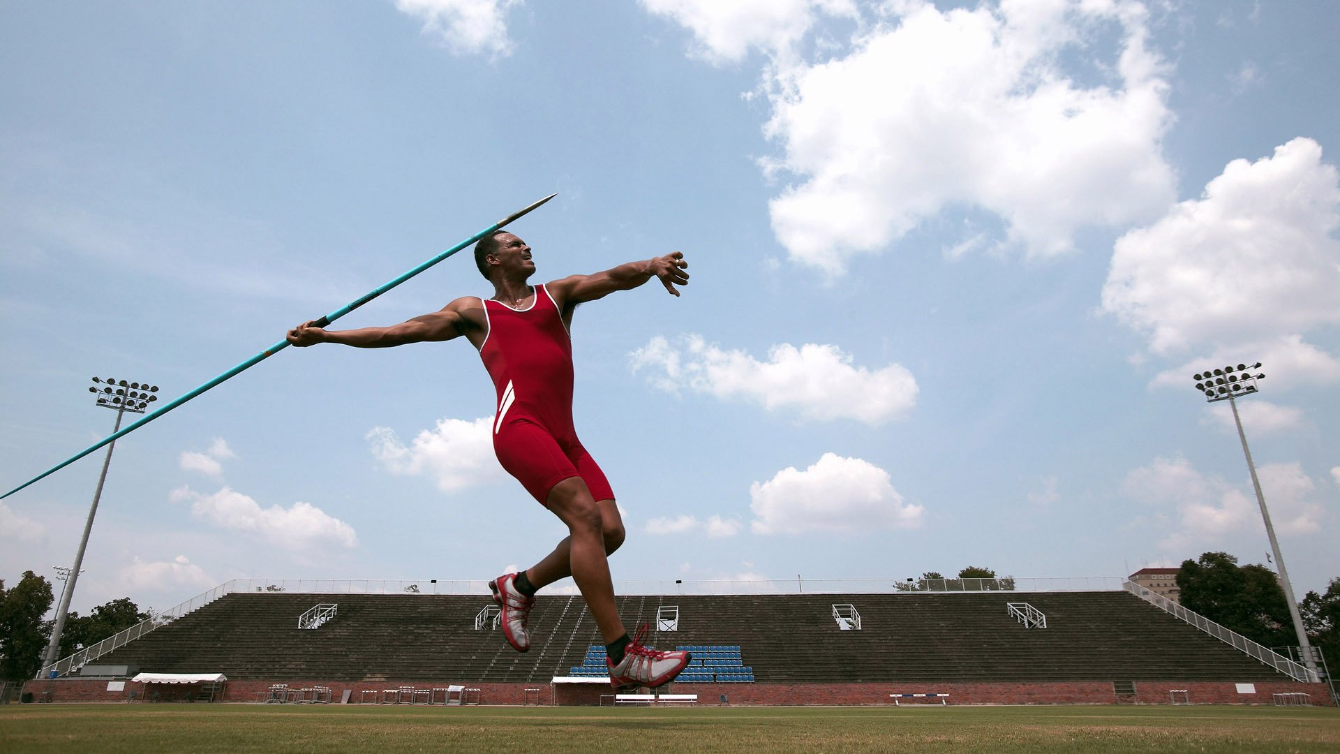 亚洲羽毛球预选赛国羽稳步过关，个别选手表现稳定，亚洲羽毛球锦标赛男单冠军
